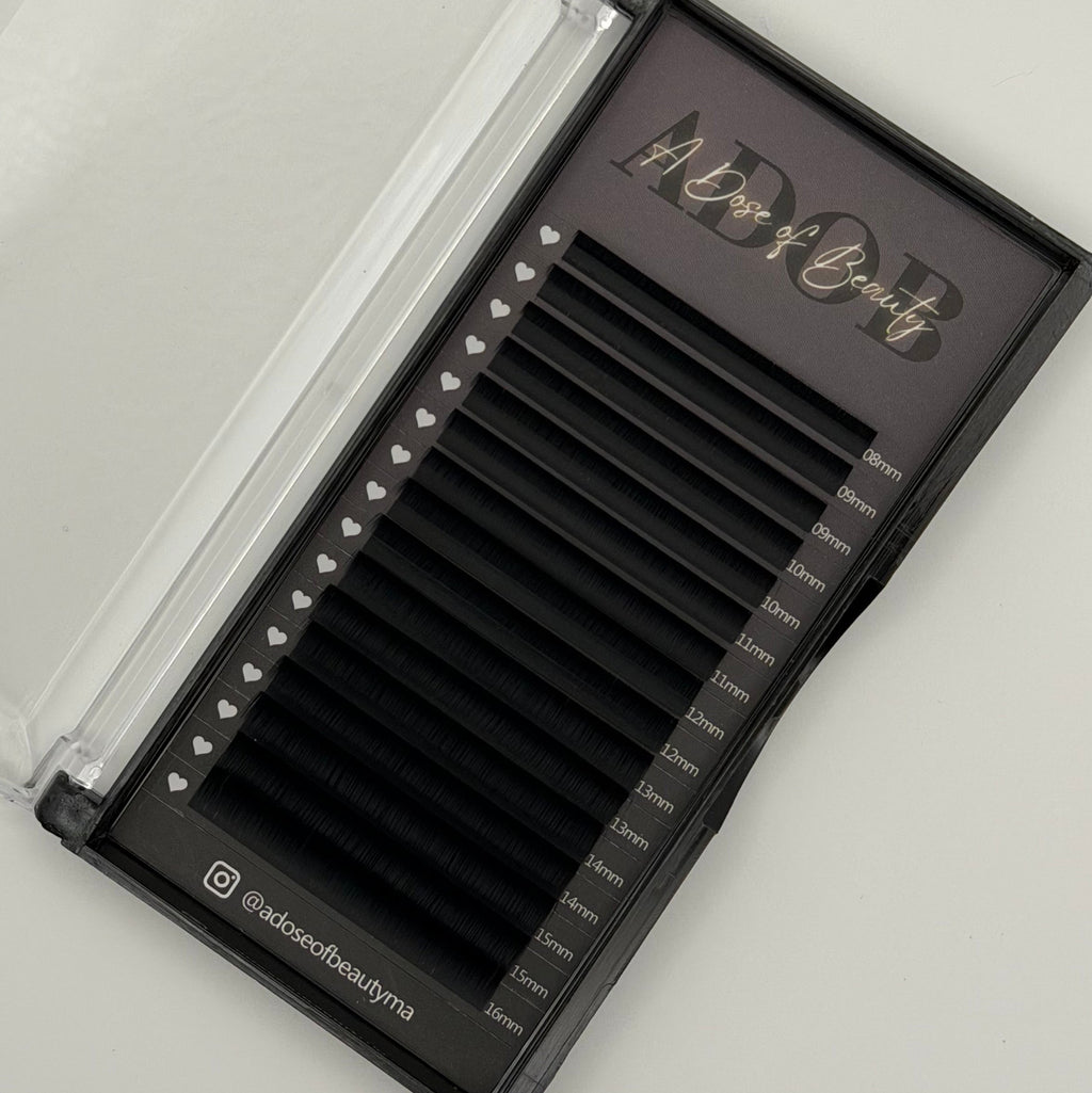 0.05 Cashmere Matte Mixed Length Lash Tray